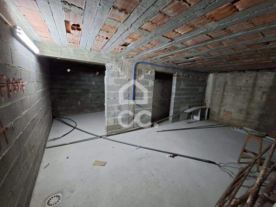 Apartamento T2 para Venda em Cavernães Foto 19