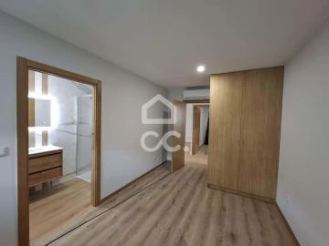 Apartamento T2 para Venda em Cavernães