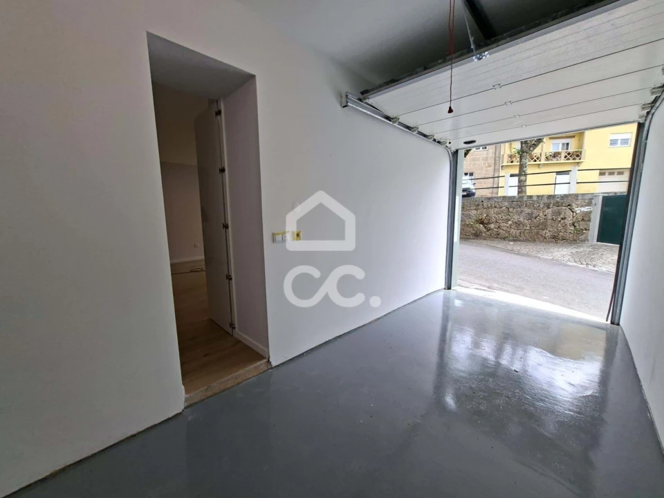 Apartamento T2 para Venda em Cavernães Foto 16