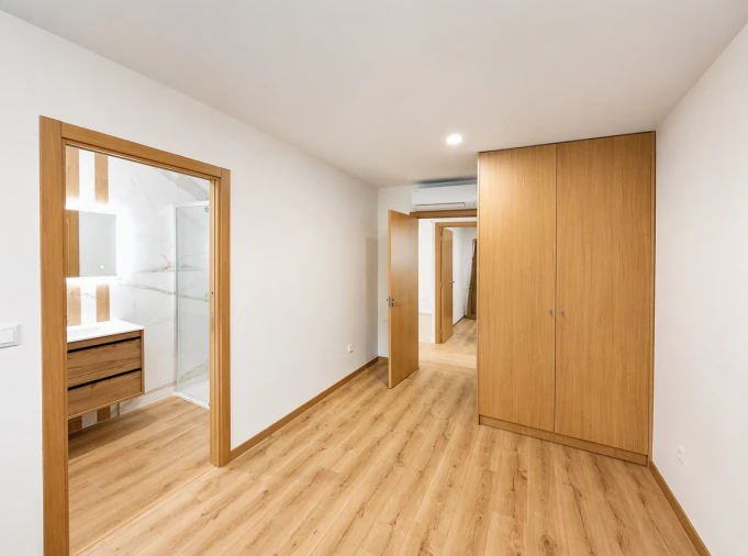 Apartamento T2 para Venda em Cavernães Foto 7