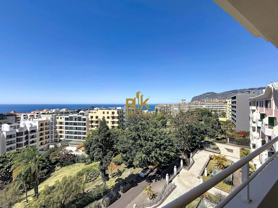 Apartamento T3 para Arrendamento em São Martinho Foto 27