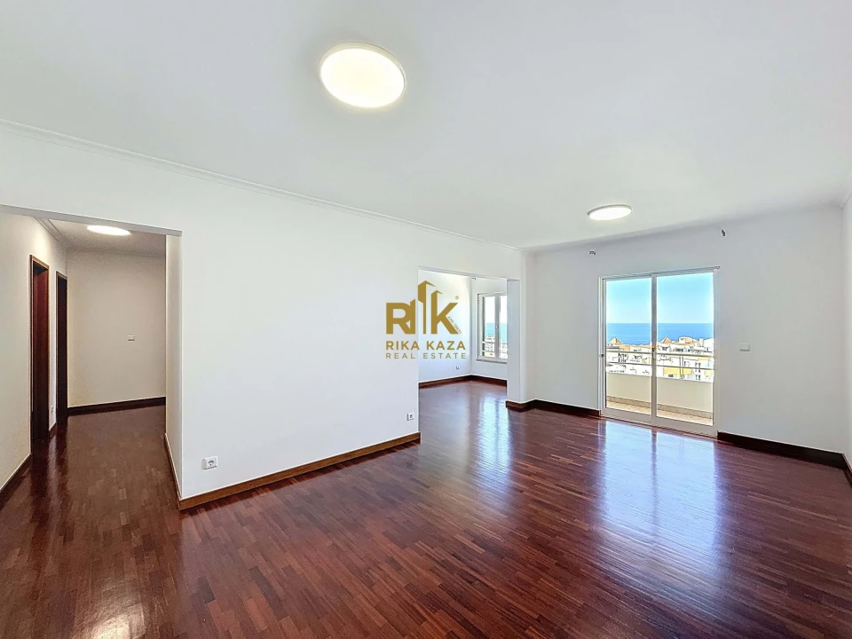 Apartamento T3 para Arrendamento em São Martinho Foto 1