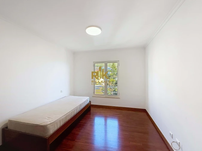 Apartamento T3 para Arrendamento em São Martinho Foto 31