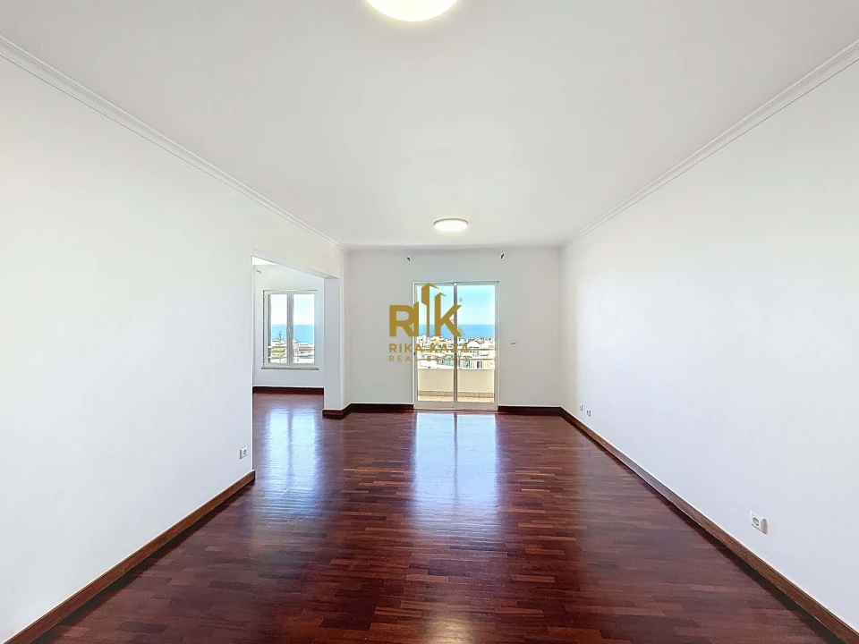 Apartamento T3 para Arrendamento em São Martinho Foto 22