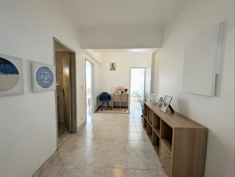 Apartamento T2 para Venda em Seixal Foto 13