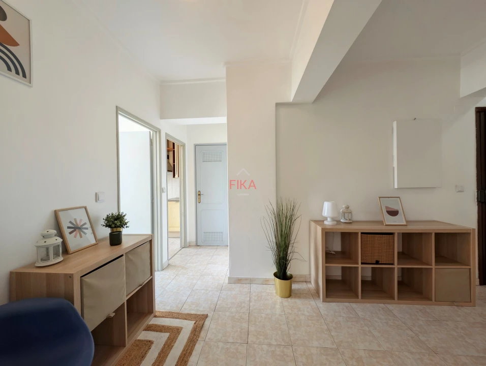 Apartamento T2 para Venda em Seixal Foto 18