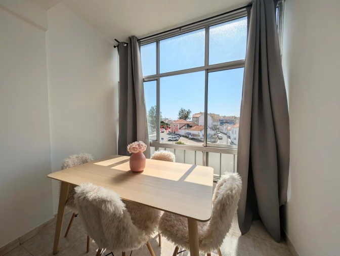 Apartamento T2 para Venda em Seixal Foto 4