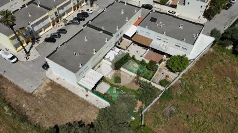 Moradia T3 para Venda em Conceição e Estoi
