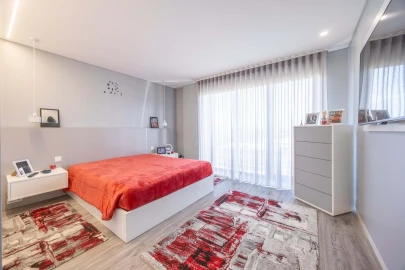 Moradia T5 para Venda em Gondomar (São Cosme), Valbom e Jovim
