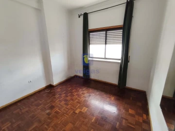 Apartamento T2 para Venda em Seixal, Arrentela e Aldeia de Paio Pires