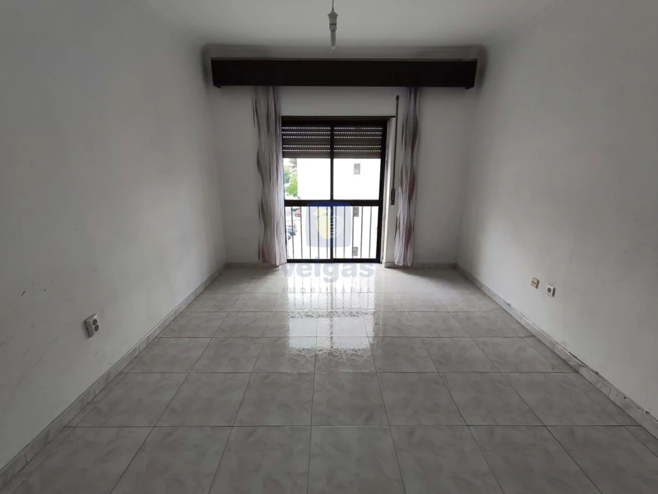 Apartamento T2 para Venda em Seixal, Arrentela e Aldeia de Paio Pires Foto 6