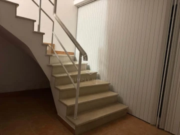 Armazém para Venda em Benedita