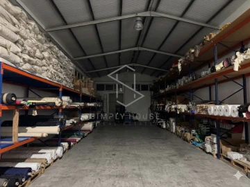 Armazém para Venda em Benedita