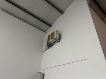 Armazém para Venda em Benedita