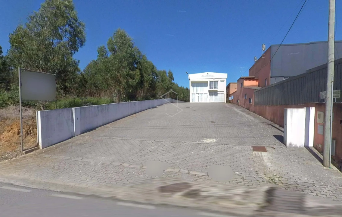 Armazém para Venda em Benedita Foto 2