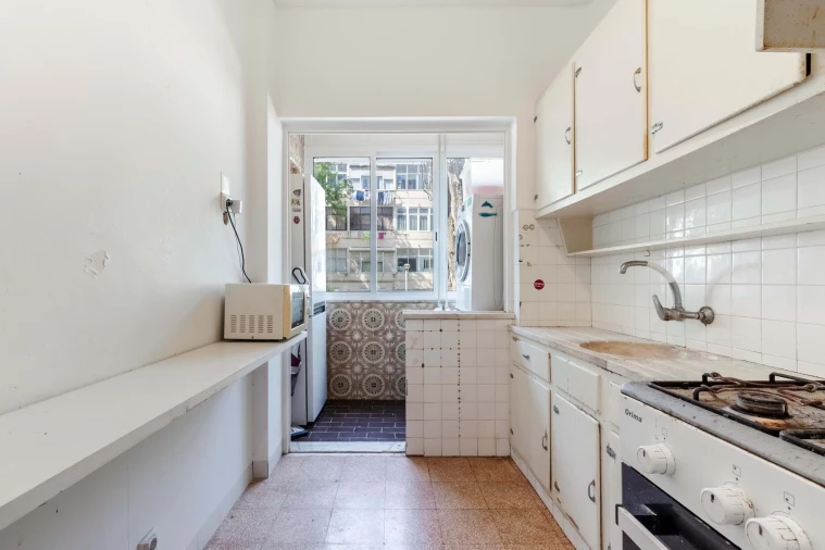 Apartamento T1 para Venda em Rio de Mouro Foto 6