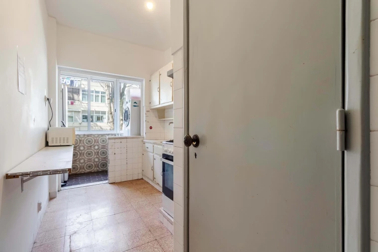 Apartamento T1 para Venda em Rio de Mouro Foto 4