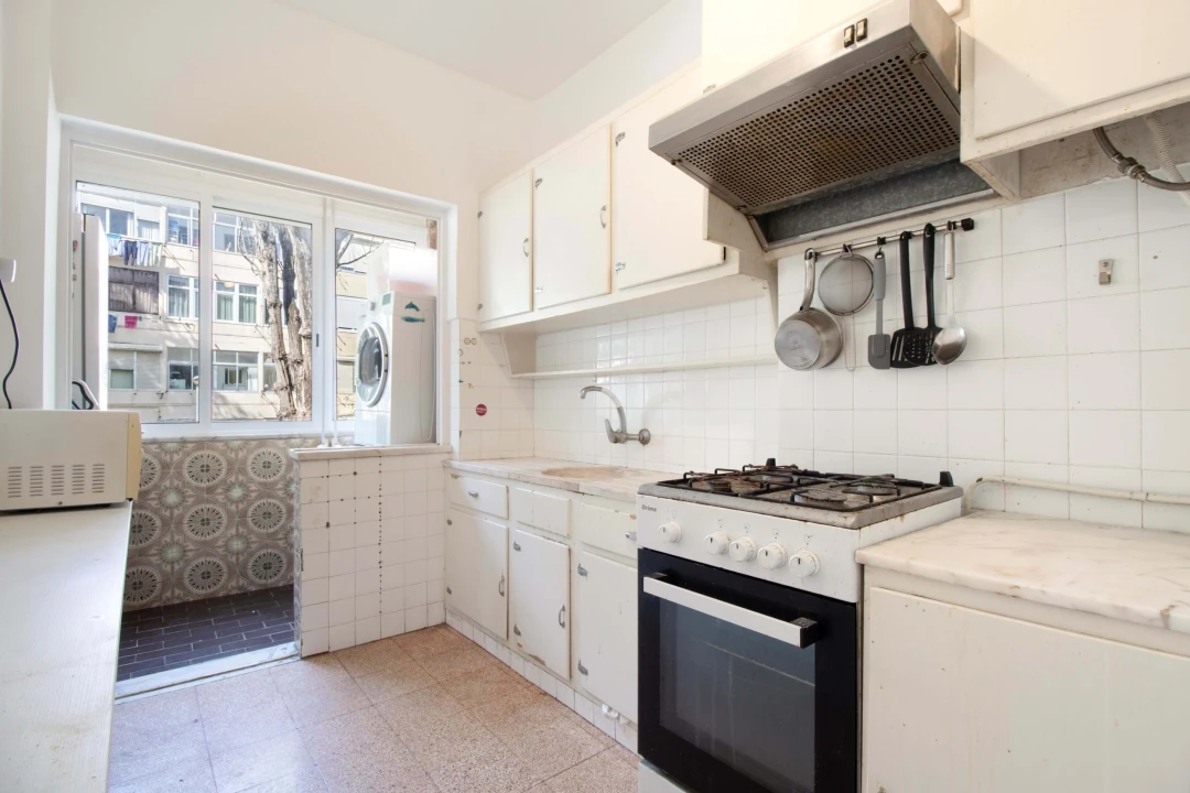 Apartamento T1 para Venda em Rio de Mouro Foto 5