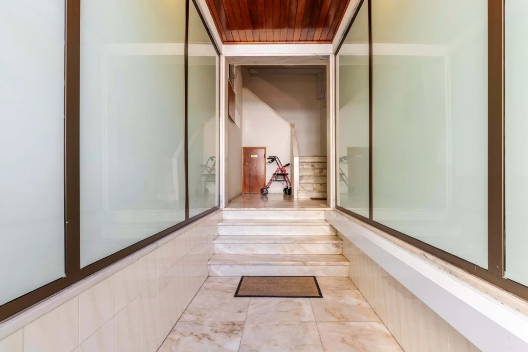 Apartamento T1 para Venda em Costa da Caparica Foto 3