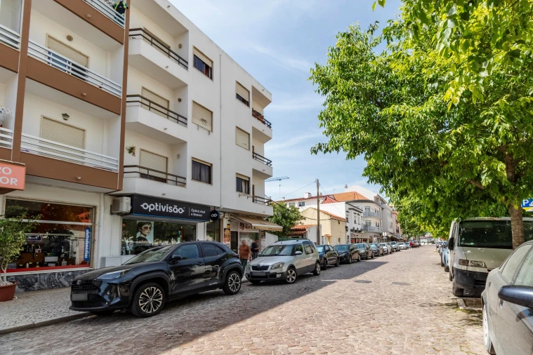 Apartamento T1 para Venda em Costa da Caparica Foto 2