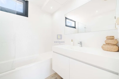 Moradia T4 para Venda em Rio de Mouro