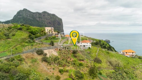 Terreno para Venda em Machico