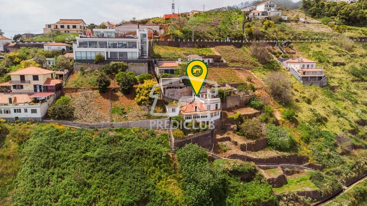 Moradia T3 para Venda em Camara de Lobos Foto 3