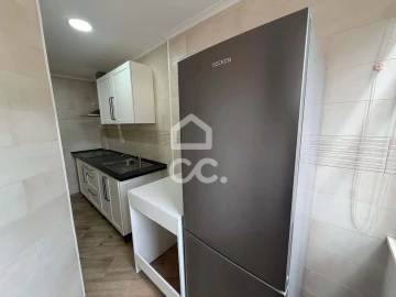 Apartamento T1 para Arrendamento em Póvoa de Santo Adrião e Olival Basto
