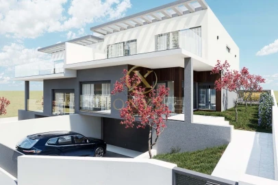 Moradia T4 para Venda em Santa Maria, São Pedro e Matacães