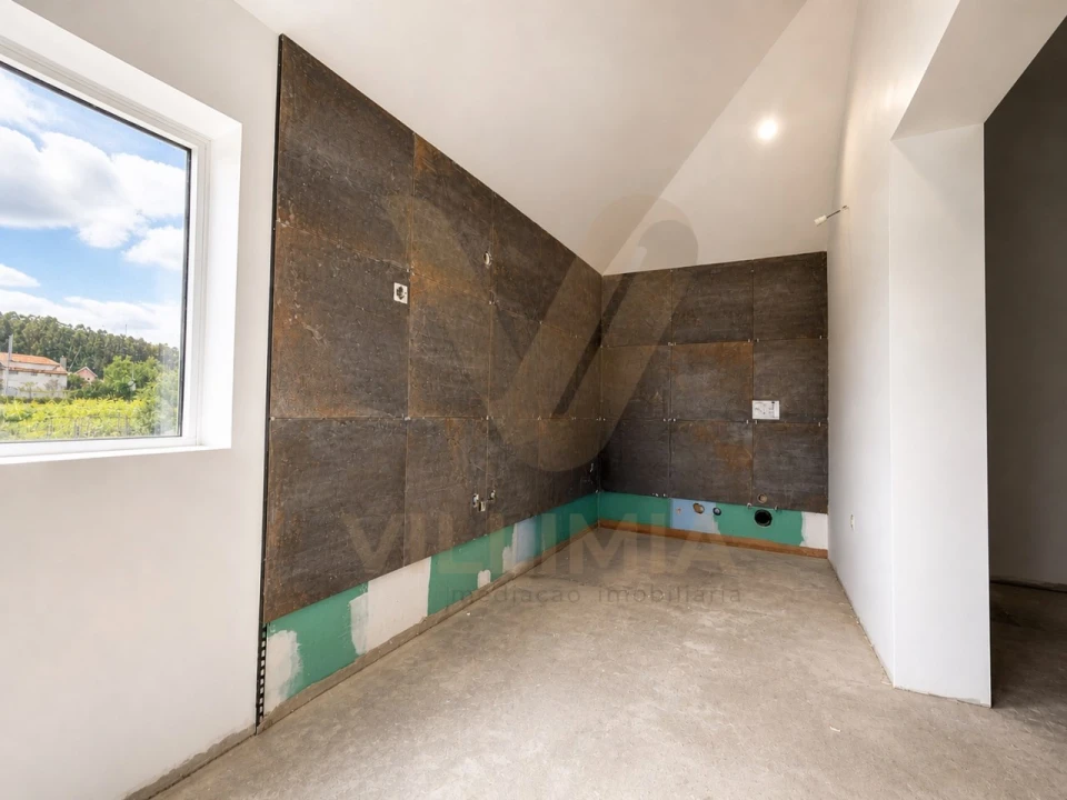 Moradia T4 para Venda em Fornelos e Queijada Foto 15