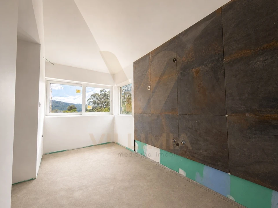 Moradia T4 para Venda em Fornelos e Queijada Foto 16