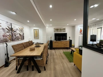 Apartamento T2 para Venda em Póvoa de Varzim, Beiriz e Argivai