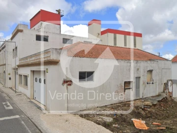 Armazém para Venda em Gaeiras