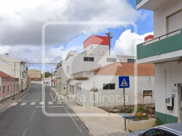 Armazém para Venda em Gaeiras