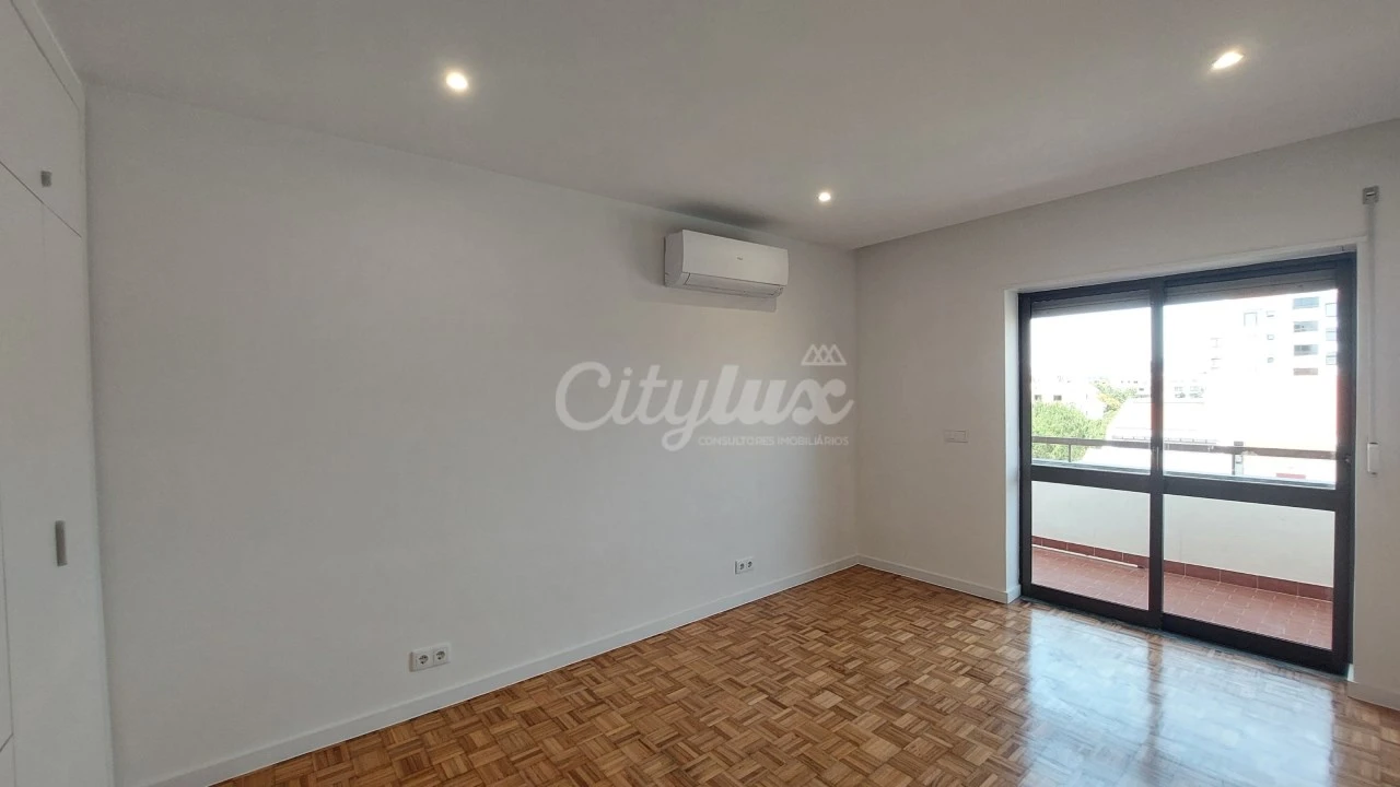 Apartamento T3 para Arrendamento em Cascais e Estoril Foto 24