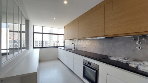 Apartamento T3 para Arrendamento em Cascais e Estoril