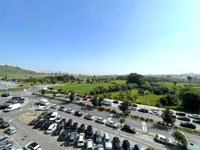 Apartamento T2 para Arrendamento em Benfica Foto 17