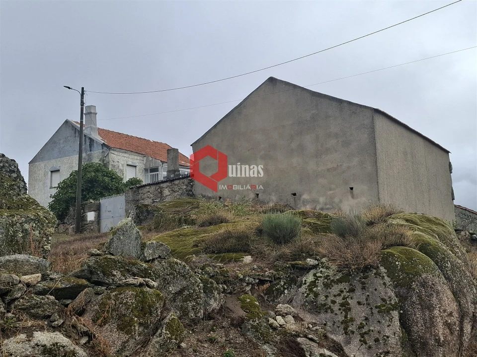 Moradia T3 para Arrendamento em Vila do Touro Foto 3