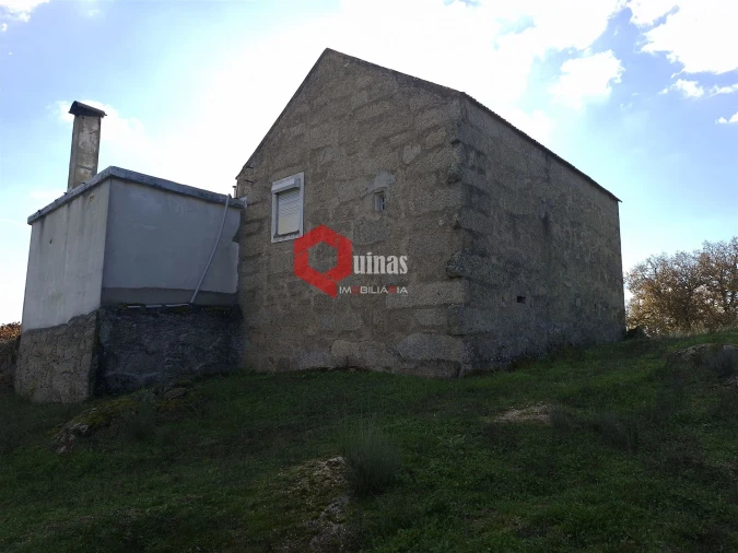 Moradia T3 para Arrendamento em Vila do Touro Foto 8