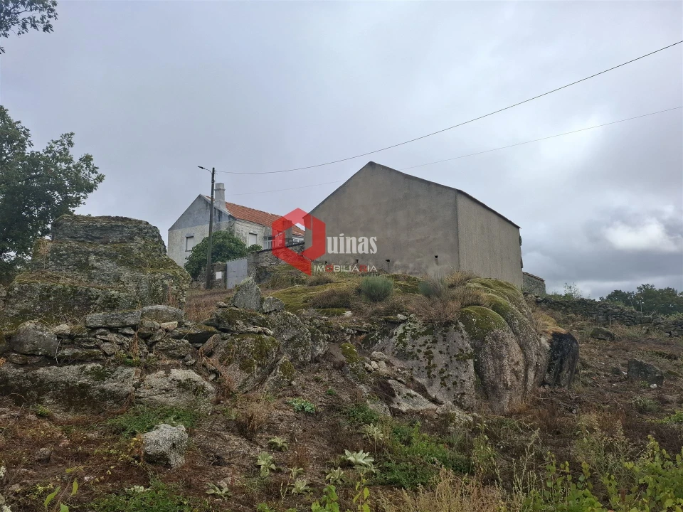 Moradia T3 para Arrendamento em Vila do Touro Foto 2