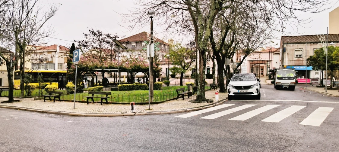 Prédio para Venda em Ramada e Caneças Foto 12