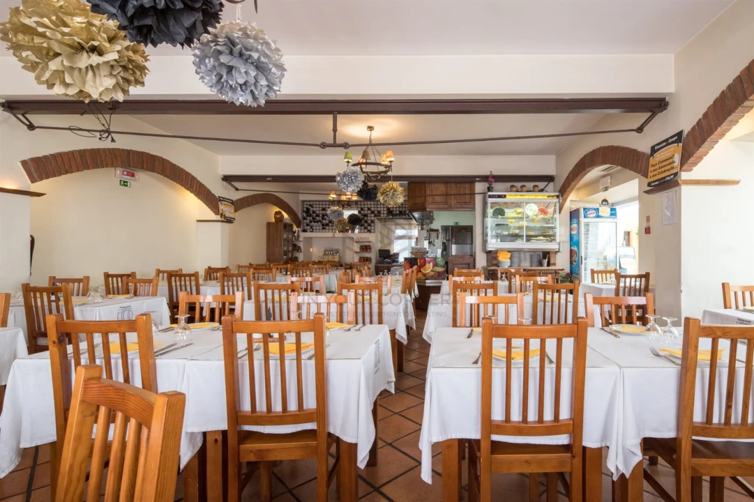 Prédio para Venda em Ramada e Caneças Foto 28