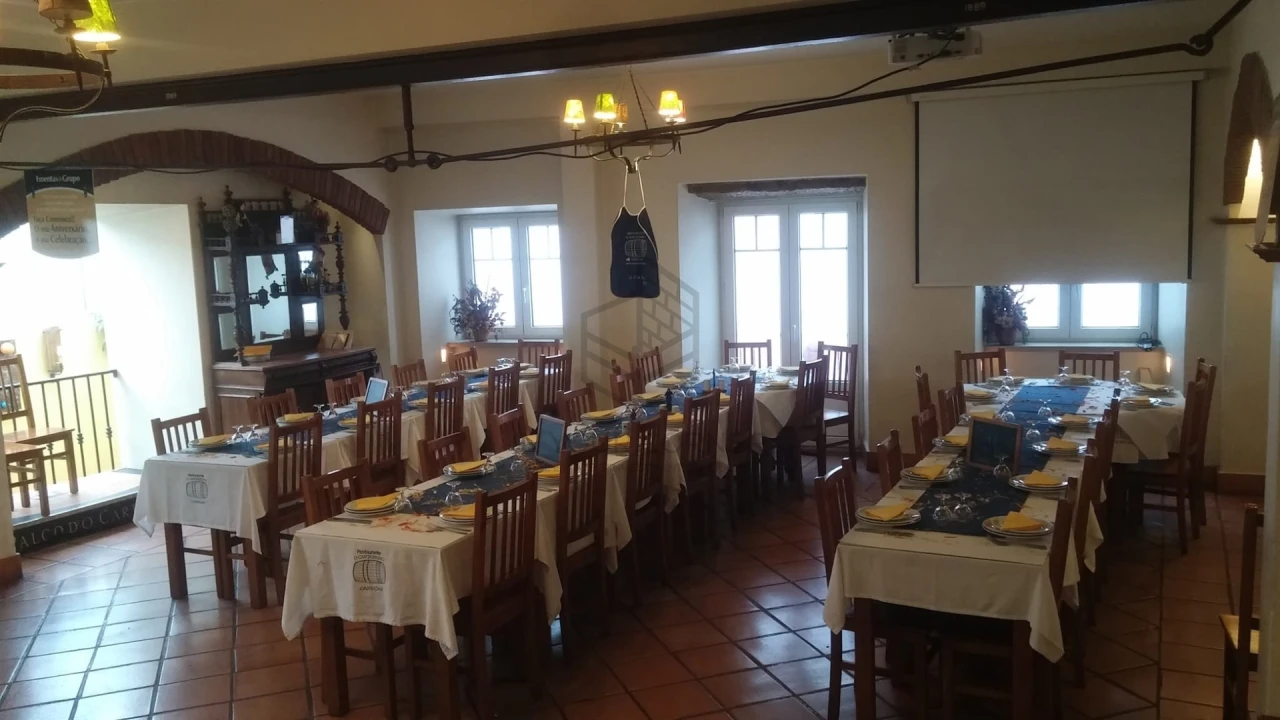 Prédio para Venda em Ramada e Caneças Foto 19