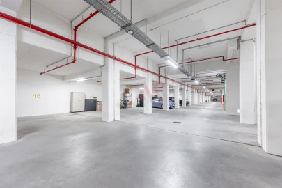 Apartamento T0 para Venda em Candoso Santiago e Mascotelos