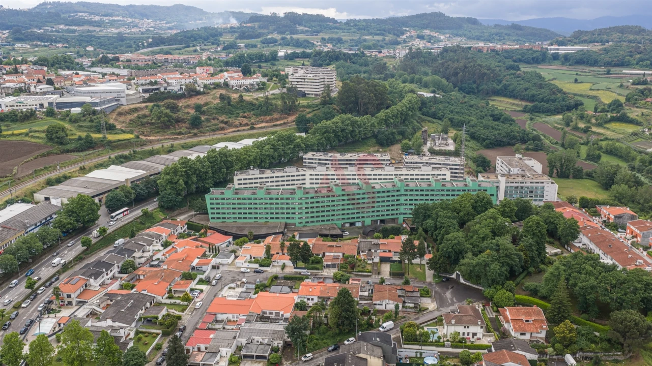 Apartamento T0 para Venda em Candoso Santiago e Mascotelos Foto 2