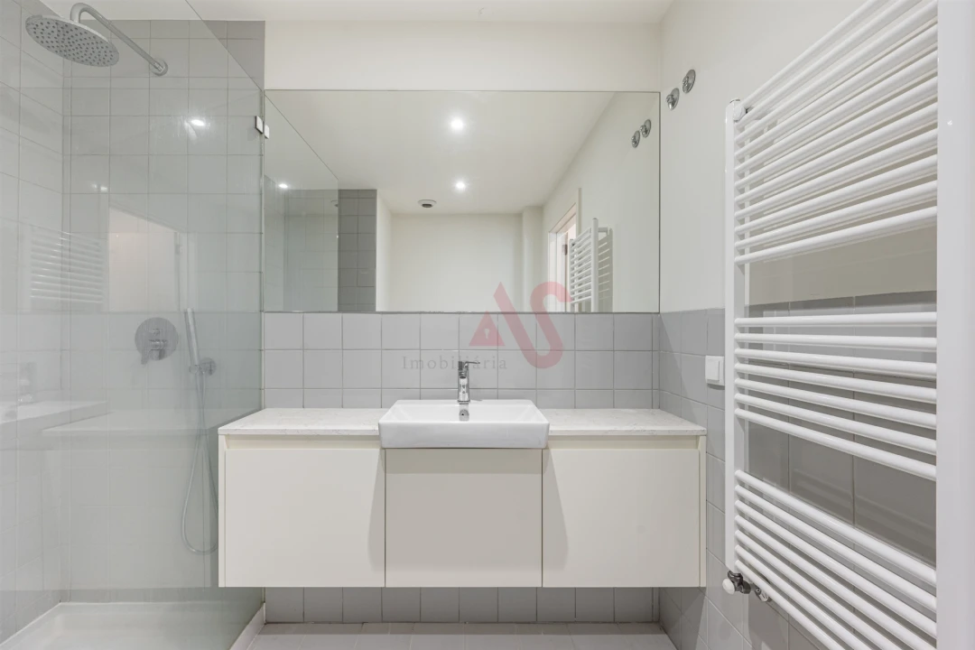 Apartamento T0 para Venda em Candoso Santiago e Mascotelos Foto 12