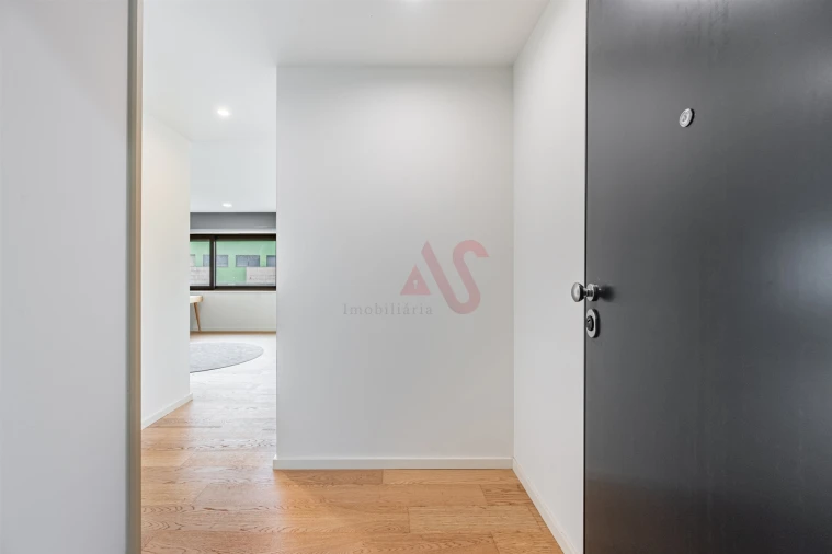 Apartamento T0 para Venda em Candoso Santiago e Mascotelos Foto 10