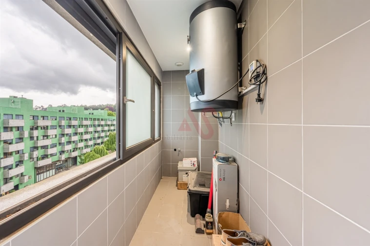 Apartamento T0 para Venda em Candoso Santiago e Mascotelos Foto 16