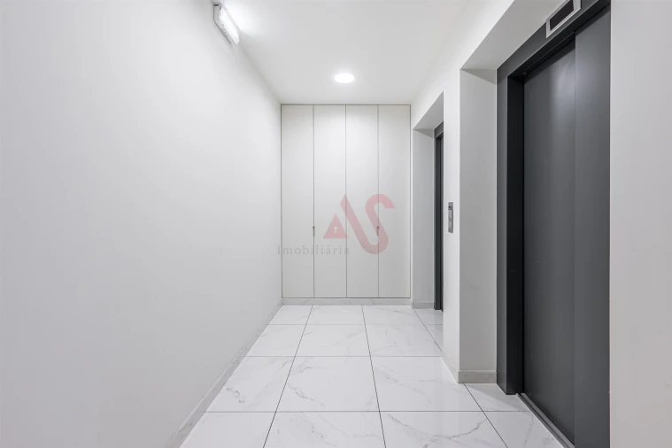 Apartamento T0 para Venda em Candoso Santiago e Mascotelos Foto 18