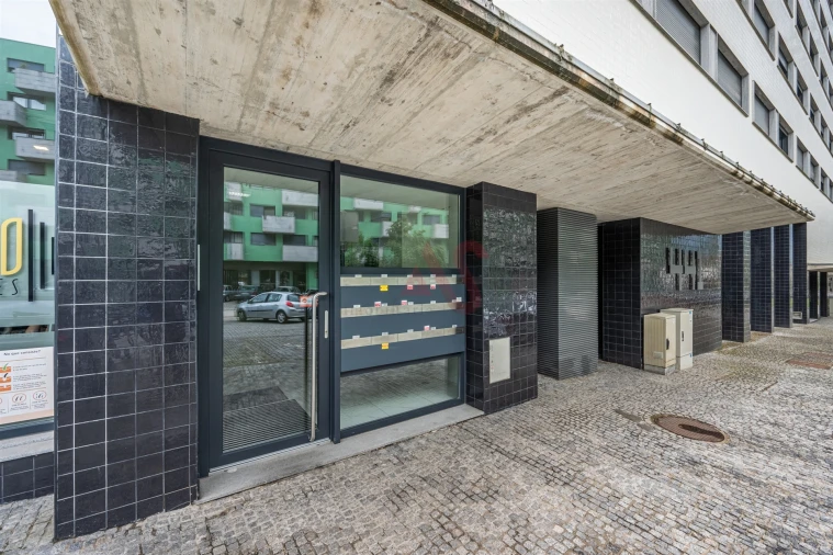 Apartamento T0 para Venda em Candoso Santiago e Mascotelos Foto 7